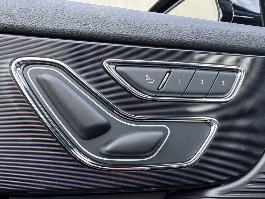 Used 2022 Lincoln Corsair Reserve w/ Elements Package image 19