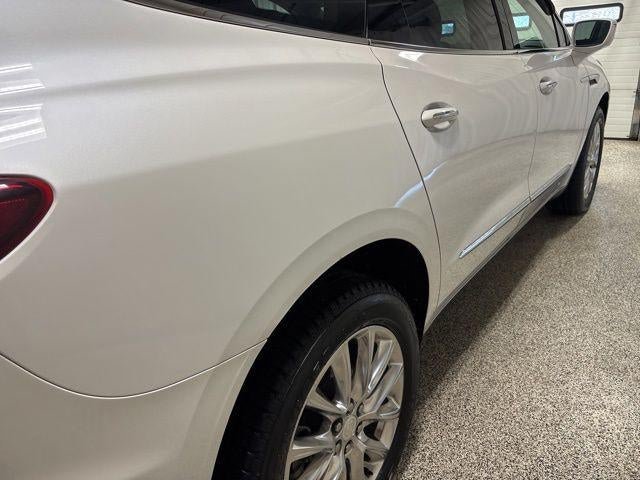 Used 2020 Buick Enclave Premium w/ Sun and Sites Package AWD/4WD image 10