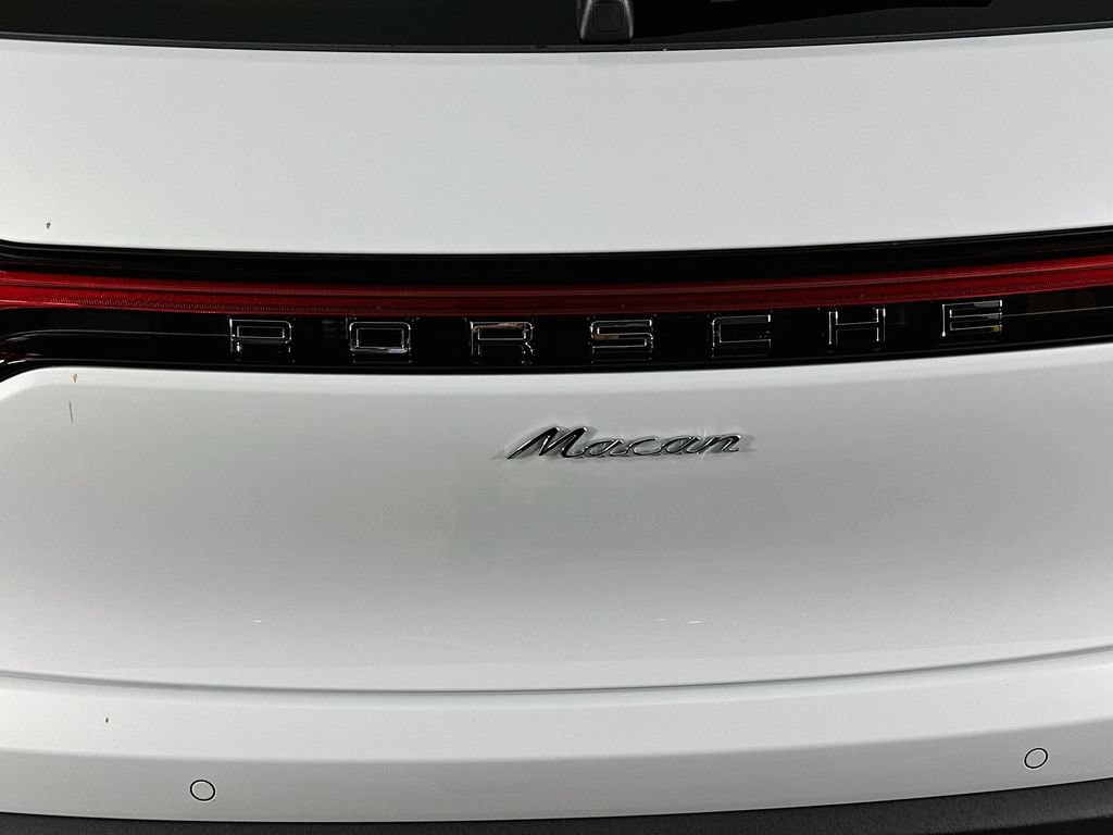 New 2026 Porsche Macan AWD/4WD image 34