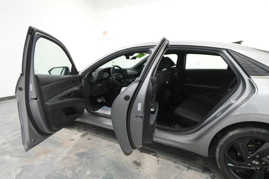 New 2026 Hyundai Elantra SEL Sport w/ Cargo Package image 20