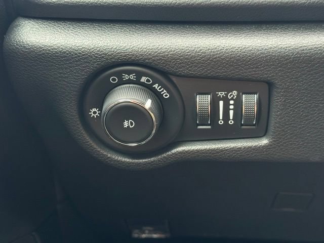 Used 2019 Chrysler Pacifica Touring Plus w/ S Appearance Package FWD image 29