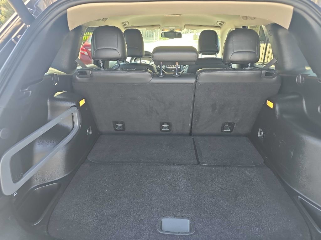 Used 2018 Jeep Cherokee Limited AWD/4WD image 17