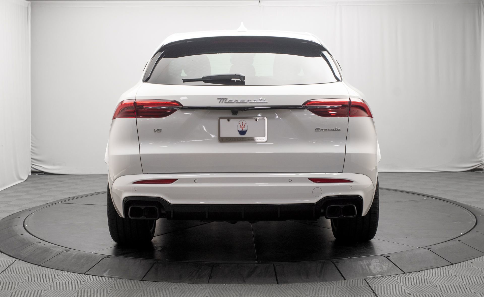 New 2026 Maserati Grecale Modena image 4