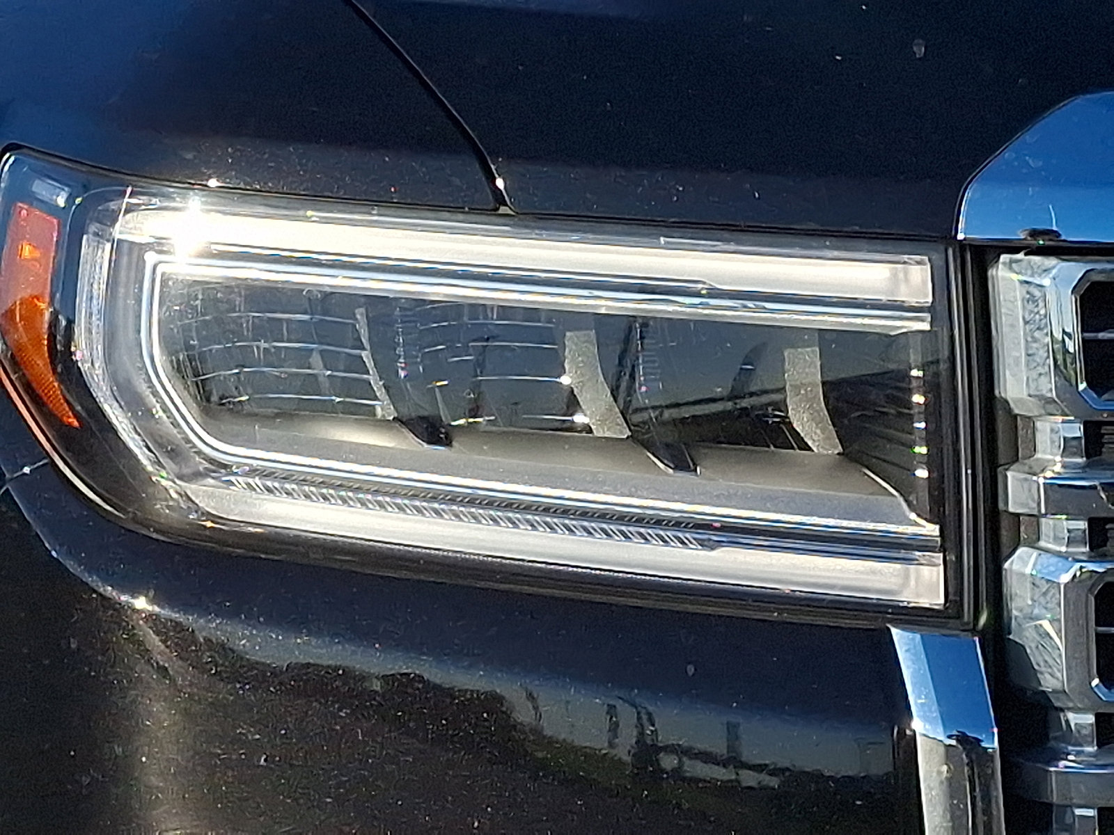 Certified 2023 GMC Acadia Denali w/ Black Diamond Edition image 8