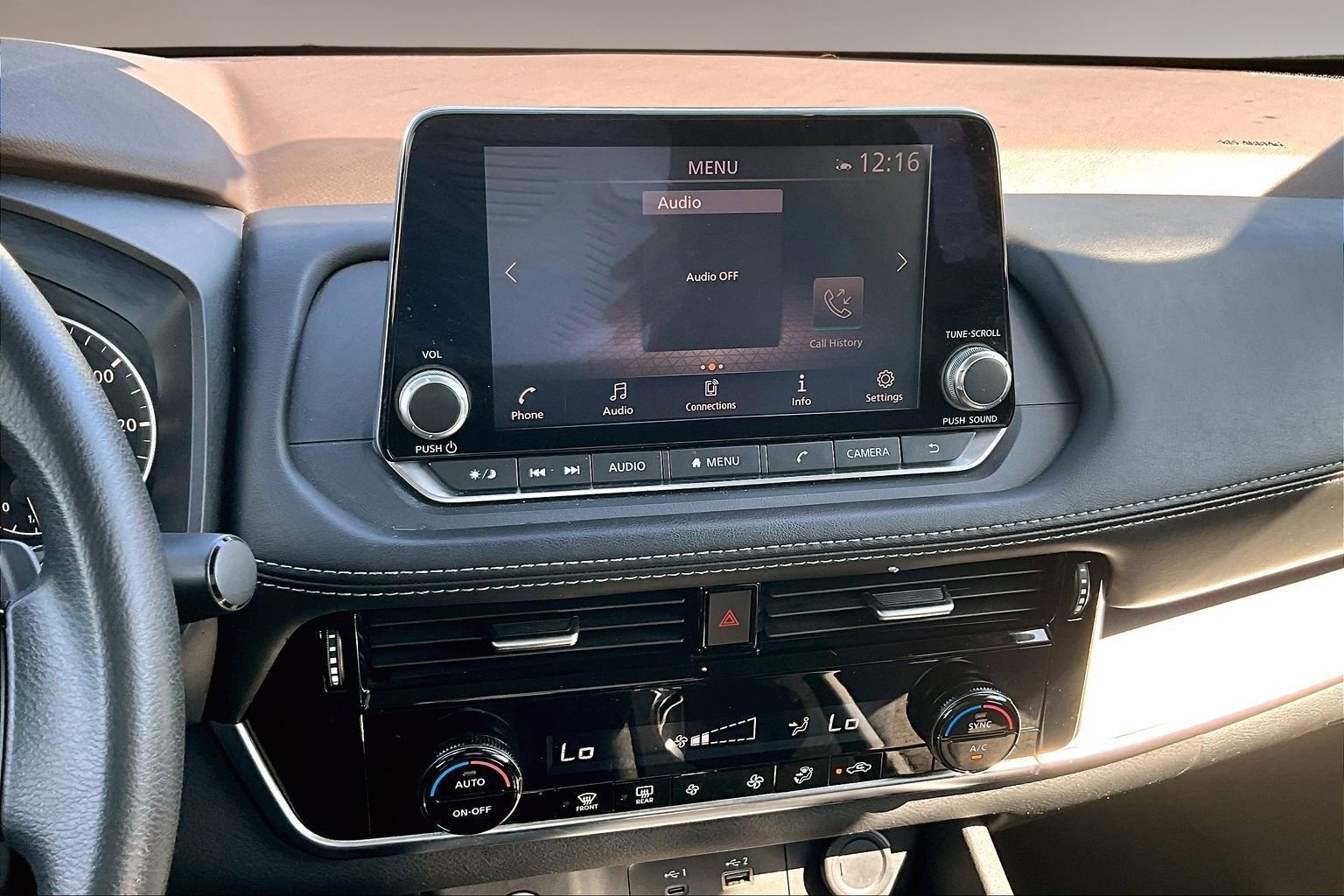 Used 2021 Nissan Rogue SV image 9