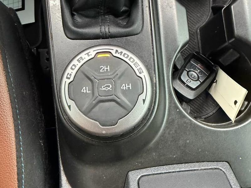 Used 2022 Ford Bronco Outer Banks AWD/4WD image 16