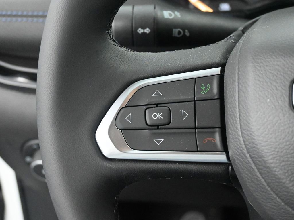 New 2026 Jeep Compass Latitude image 23