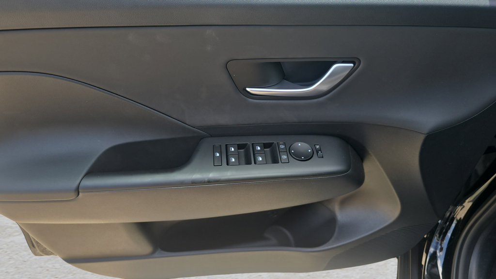 New 2026 Hyundai Kona SEL Premium AWD/4WD image 15
