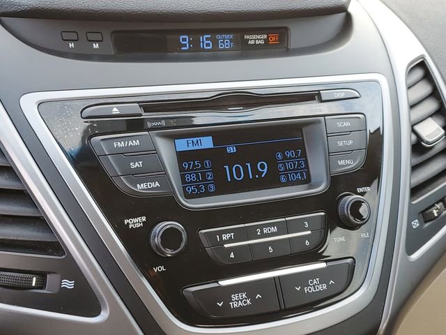 Used 2016 Hyundai Elantra SE image 21