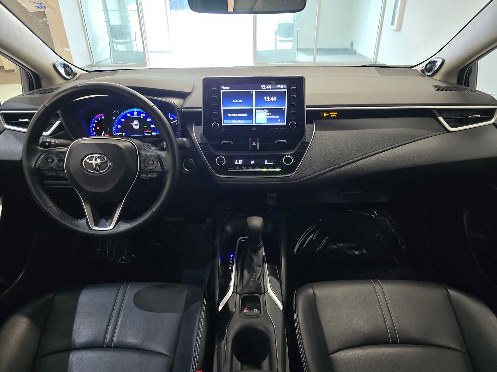 Certified 2022 Toyota Corolla XLE w/ Carpet Mat Package (TMS) FWD image 10