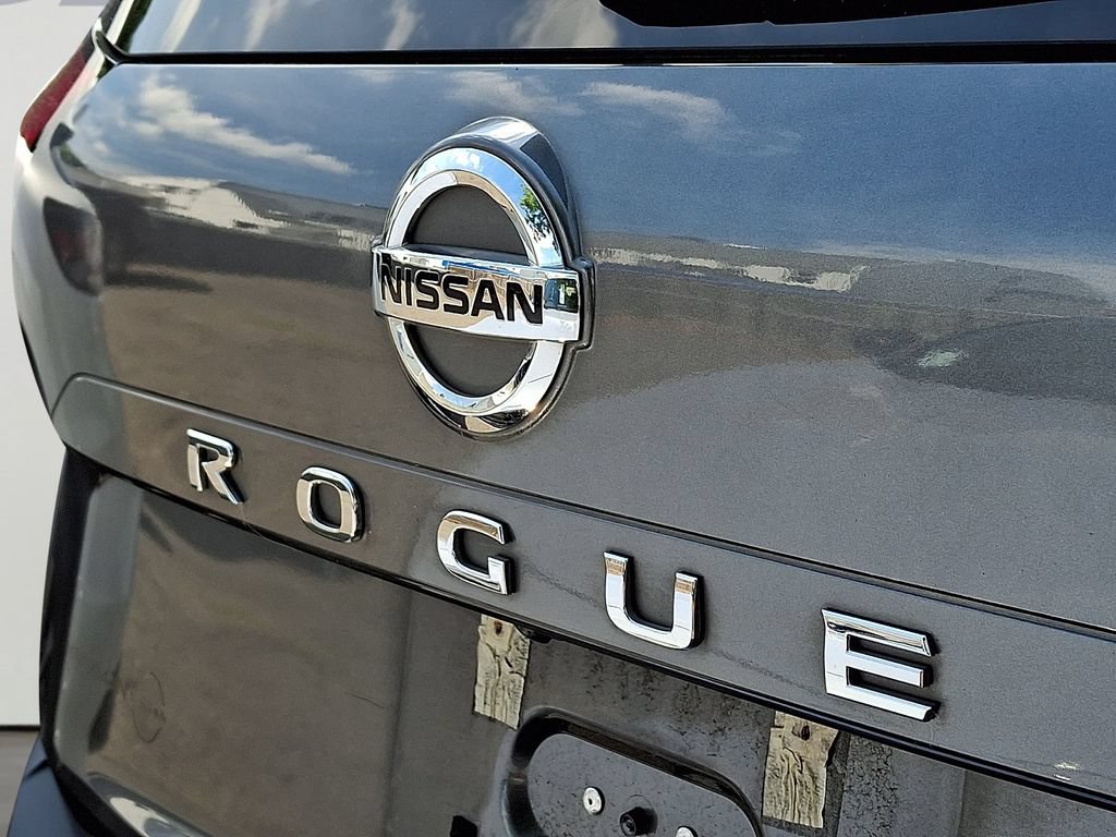 Used 2021 Nissan Rogue SV AWD/4WD image 4
