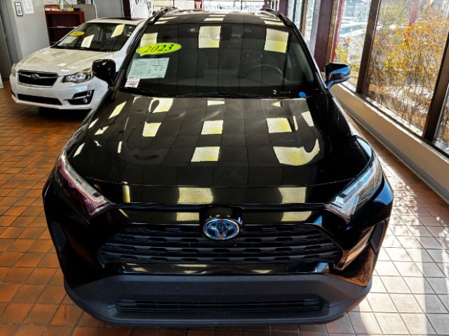 Used 2023 Toyota RAV4 XLE AWD/4WD image 6