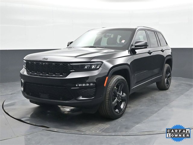 Used 2025 Jeep Grand Cherokee Limited w/ Luxury Tech Group II image 2