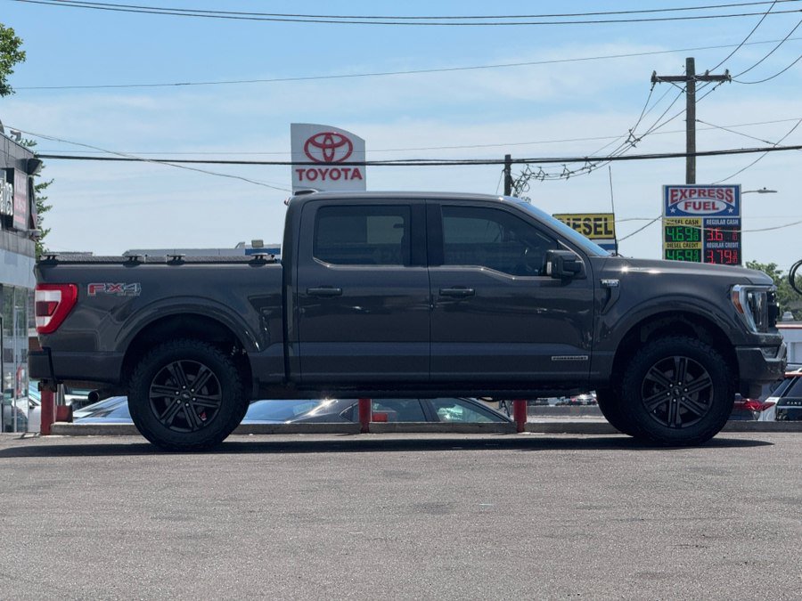 Used 2021 Ford F150 Lariat w/ Luxury Package w/ Equipment Group 502A High AWD/4WD image 4