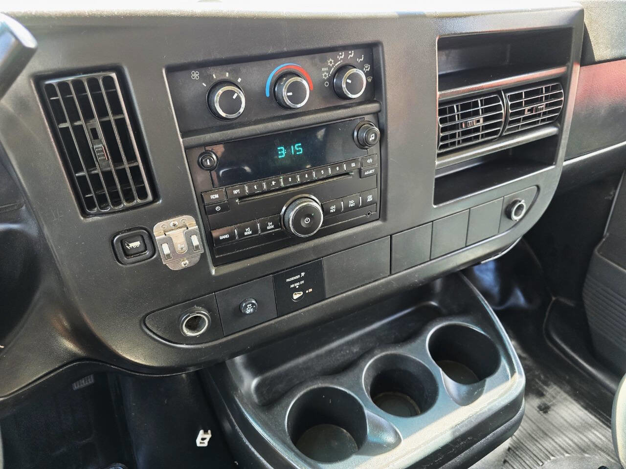 Used 2012 Chevrolet Express 3500 LS image 13