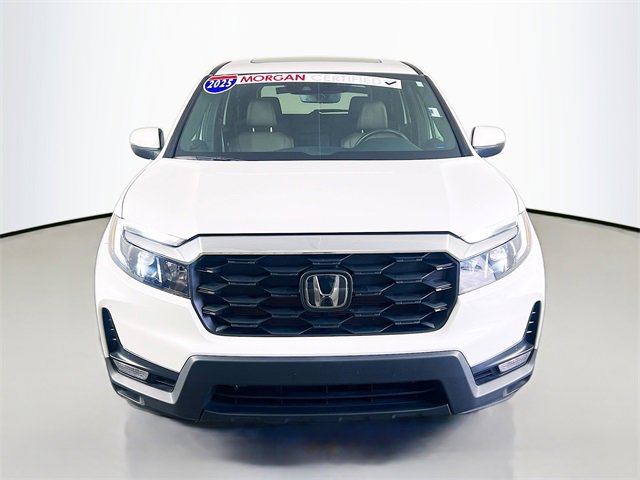 Certified 2025 Honda Passport EX-L image 2