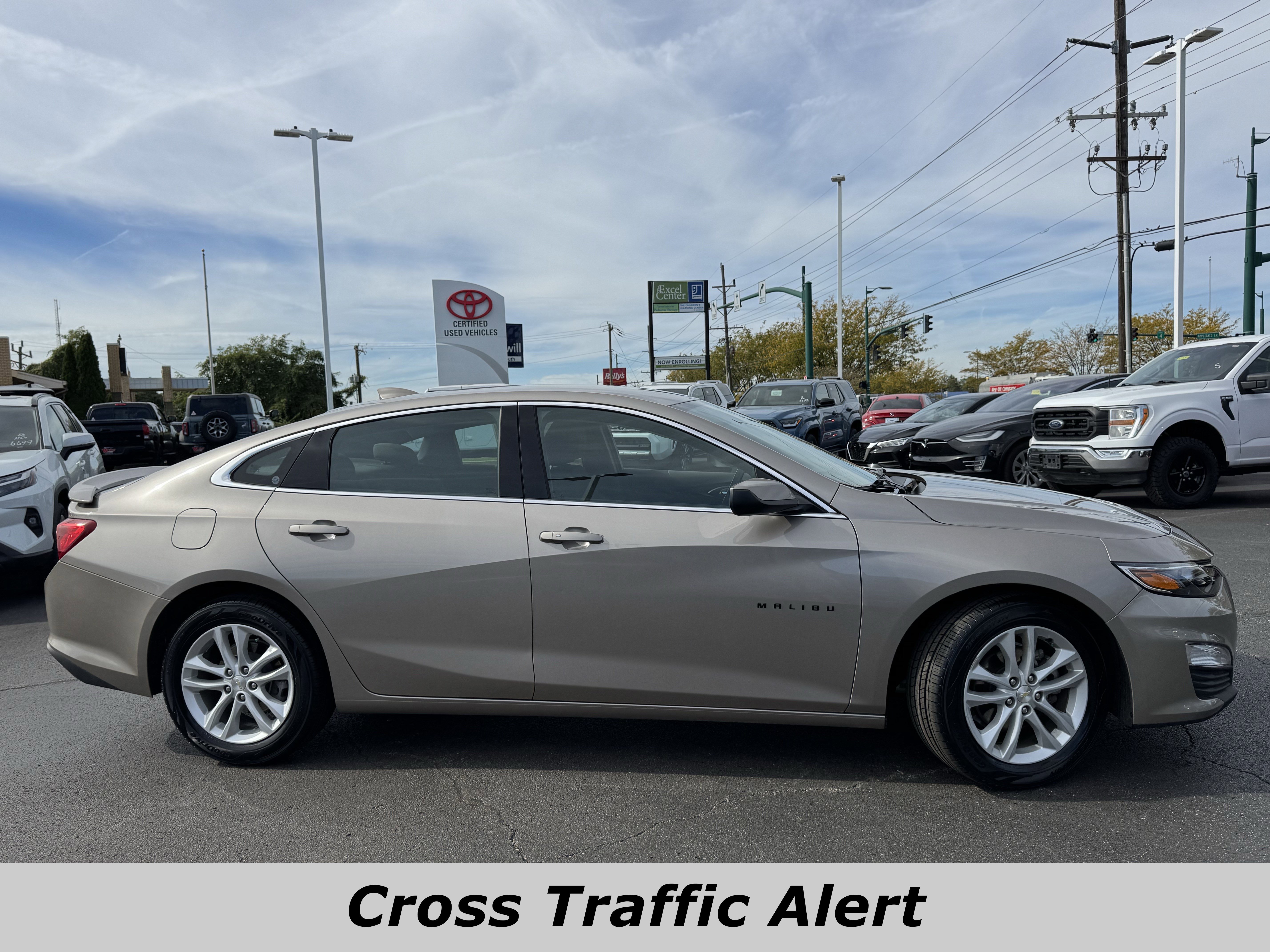 Used 2023 Chevrolet Malibu RS w/ Driver Confidence Package image 2