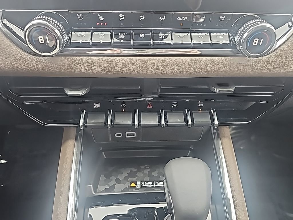 New 2026 GMC Canyon Denali image 22