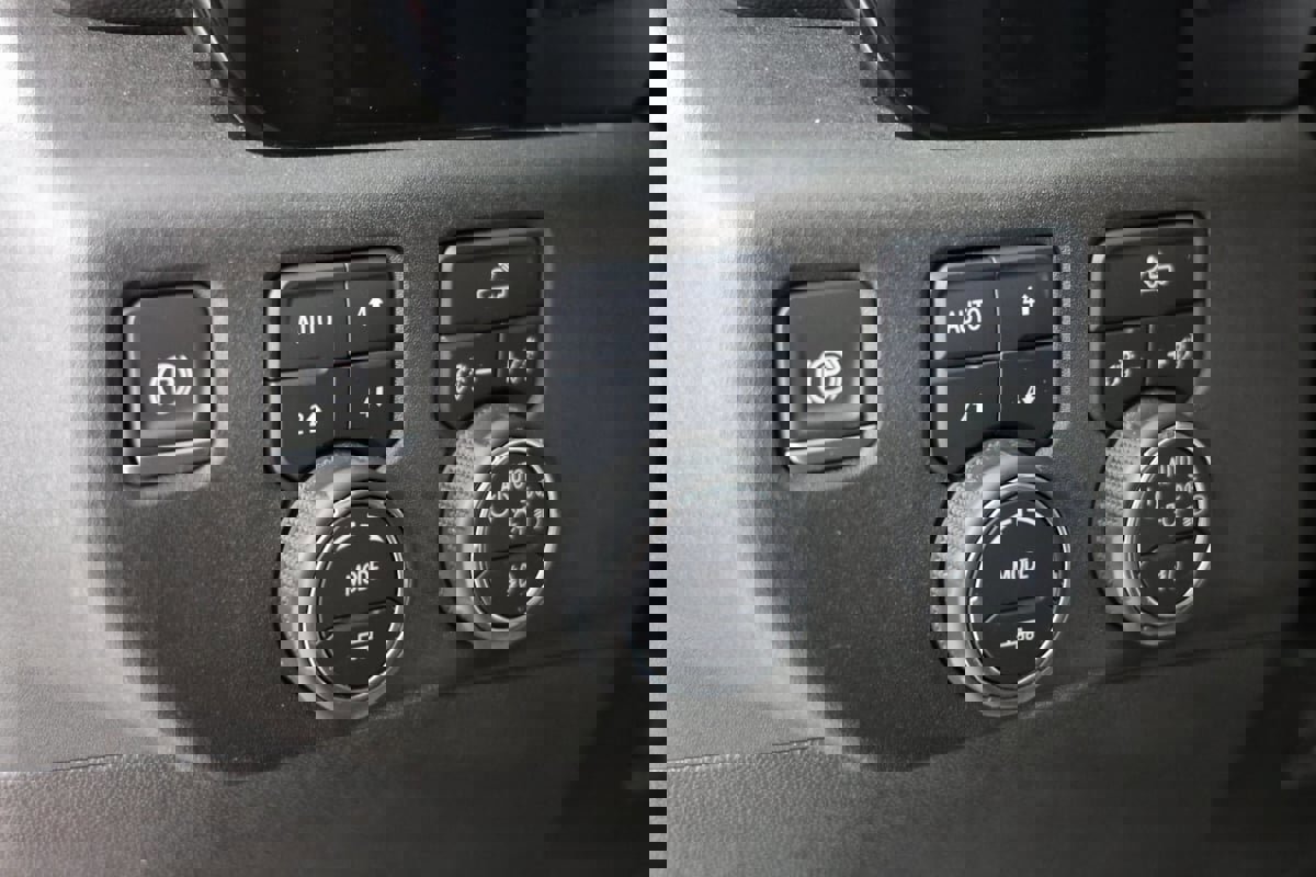 Used 2024 Chevrolet Silverado 1500 RST w/ Convenience Package II image 17