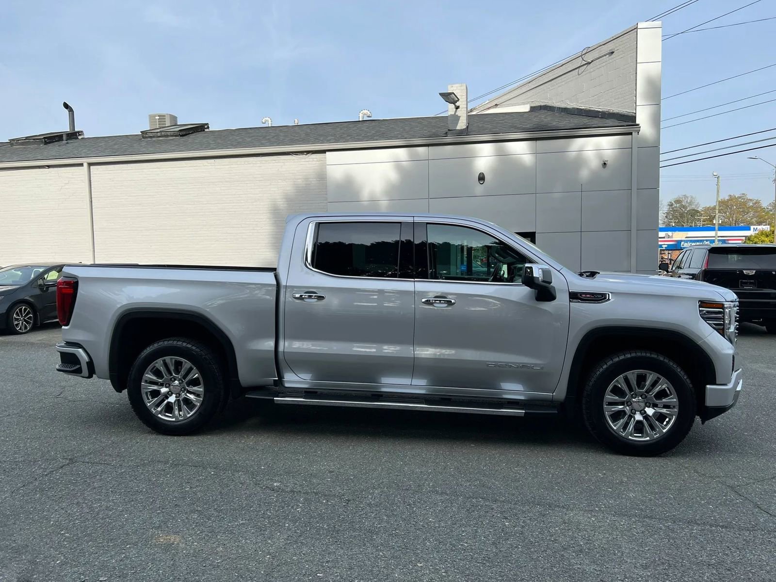 Used 2022 GMC Sierra 1500 Denali image 3