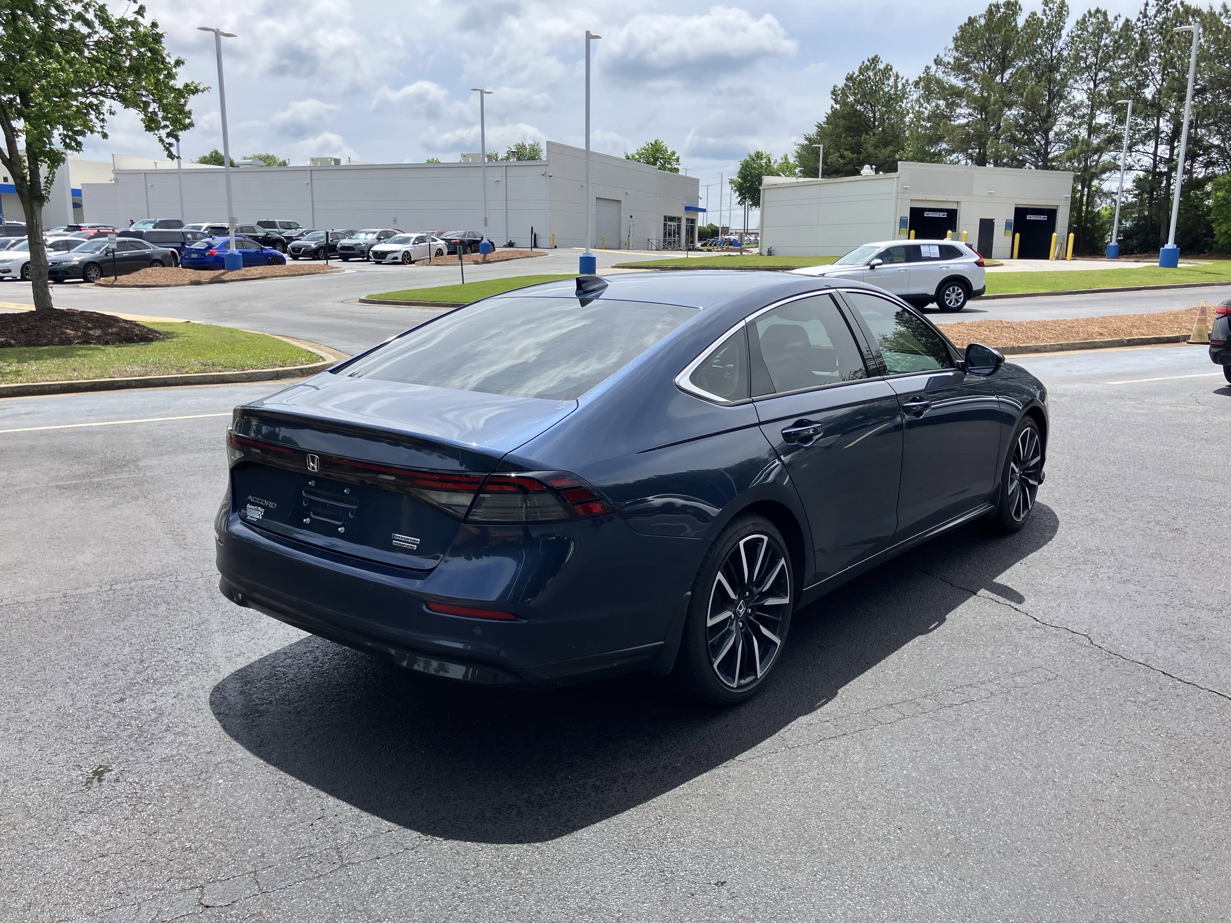 Used 2025 Honda Accord Touring image 12