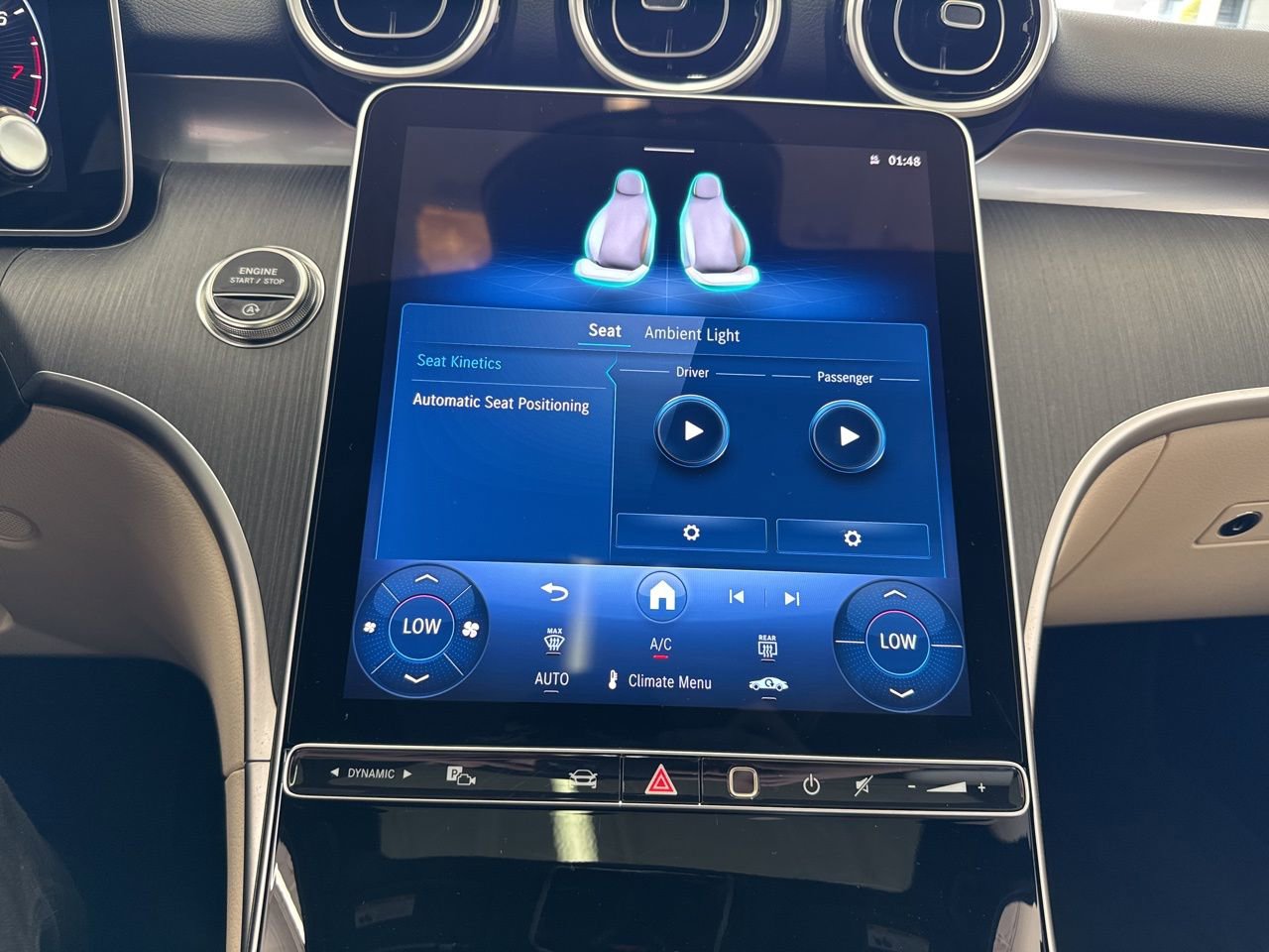 Used 2025 Mercedes-Benz C 300 Sedan image 27