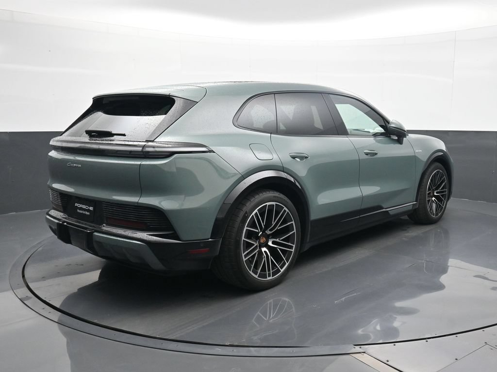 New 2026 Porsche Cayenne Electric AWD/4WD image 22