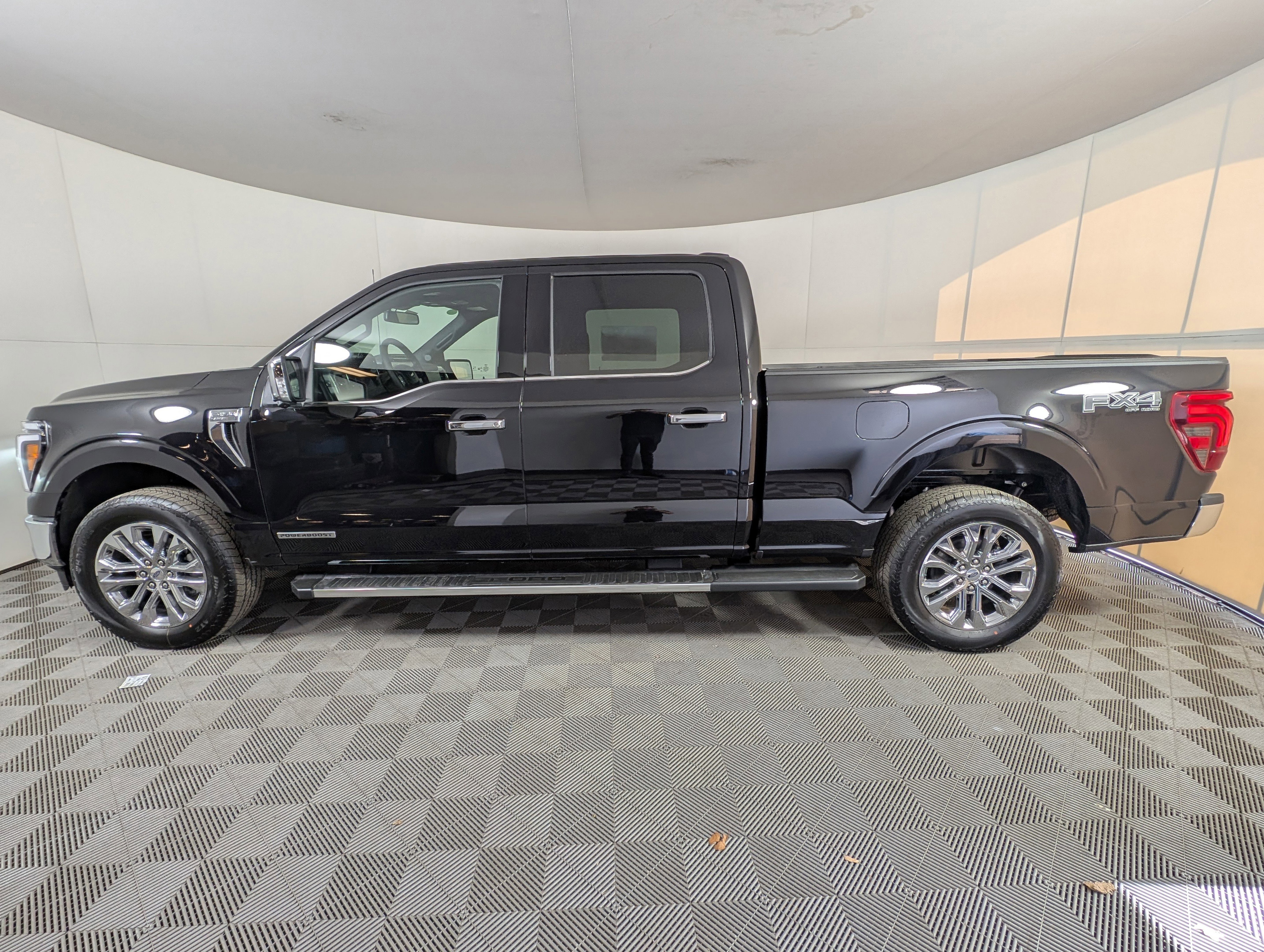 New 2025 Ford F150 Lariat w/ Equipment Group 501A Mid image 4