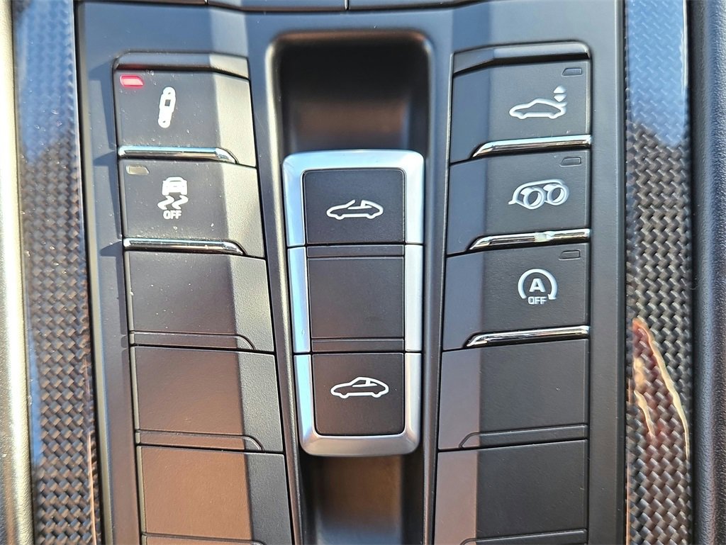 Certified 2018 Porsche 911 Targa 4 GTS image 15