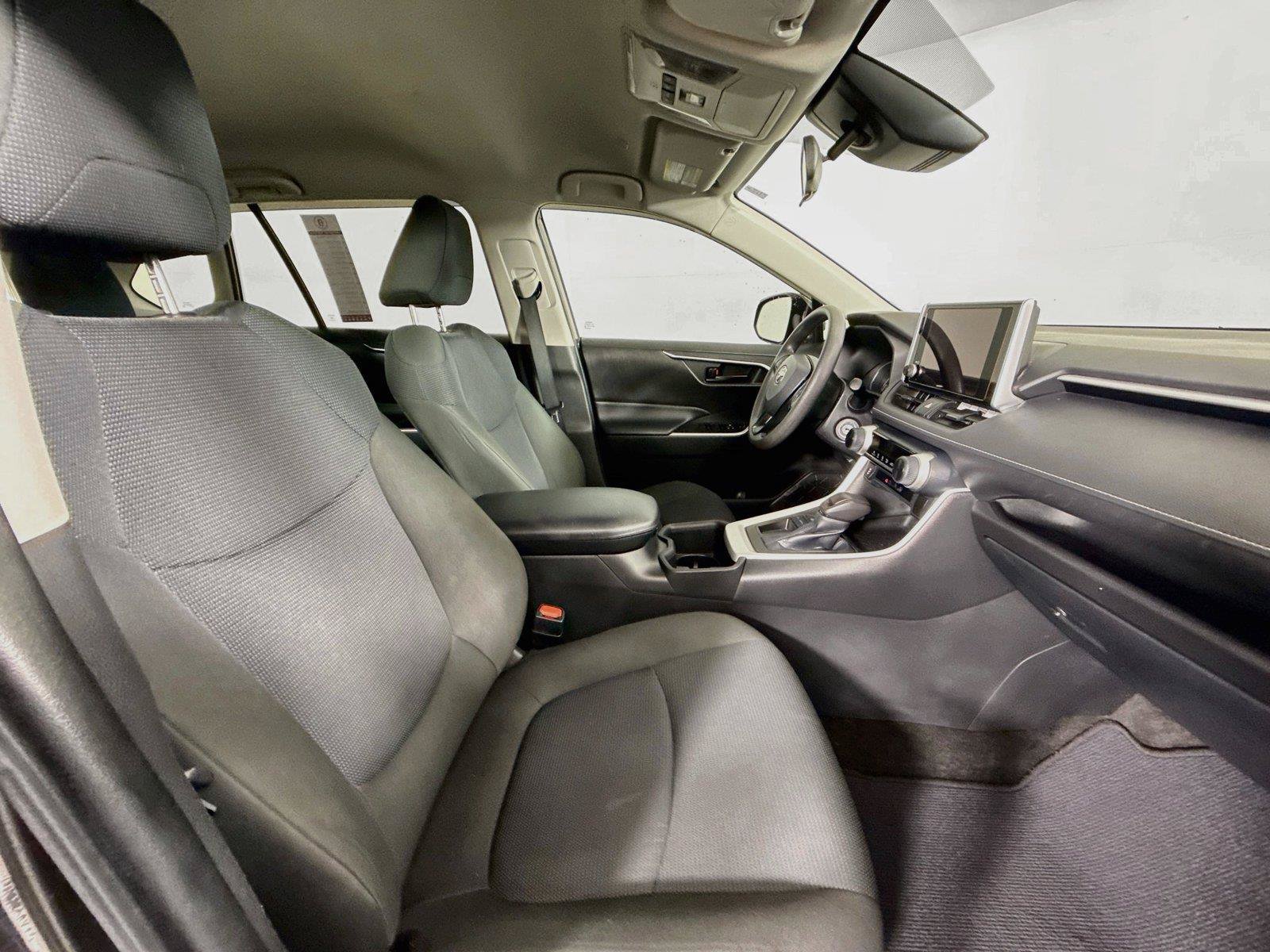 Used 2023 Toyota RAV4 LE FWD image 37