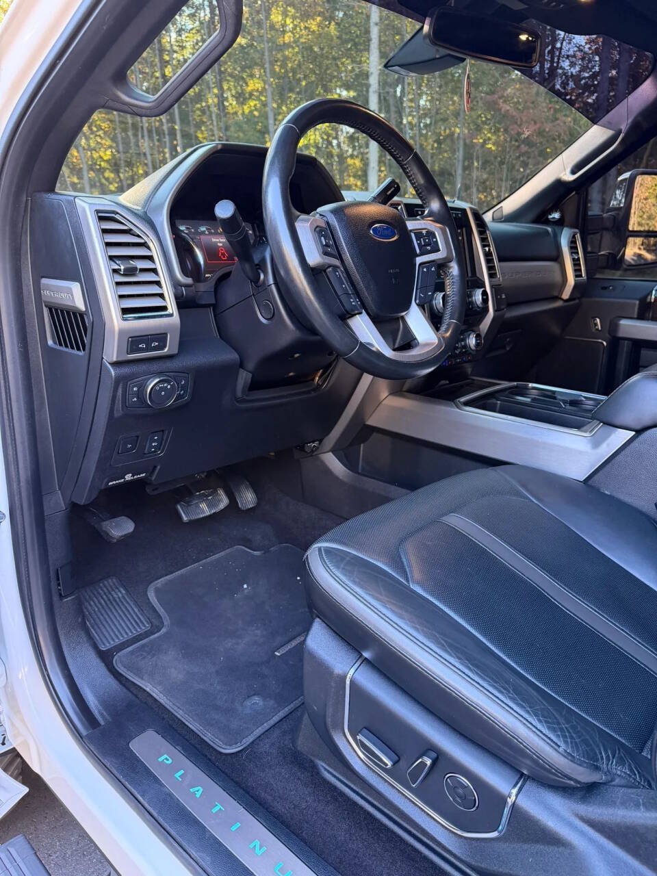 Used 2017 Ford F350 Platinum w/ Platinum Ultimate Package AWD/4WD image 14