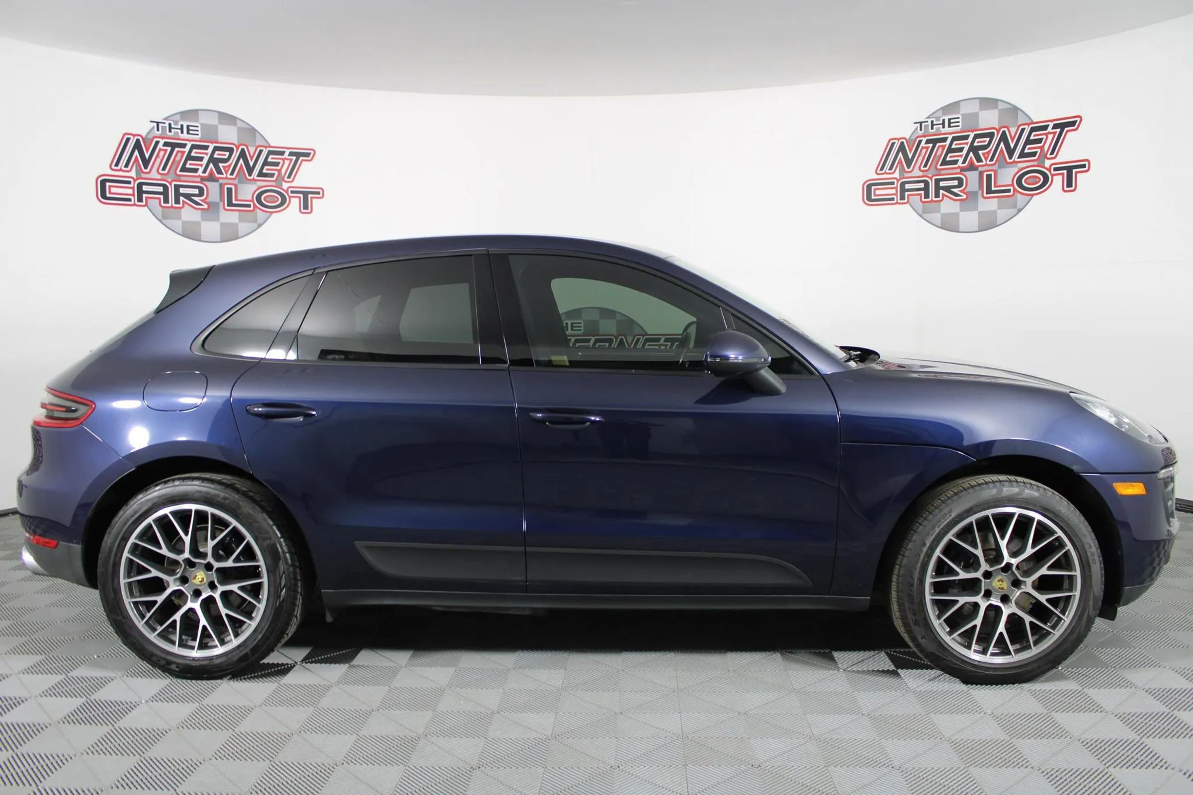 Used 2018 Porsche Macan Sport Edition image 8