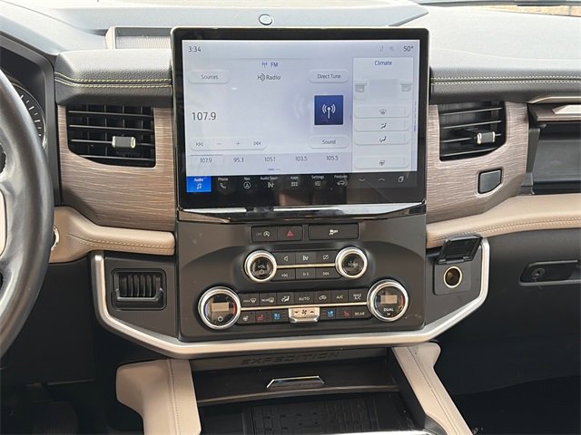 Used 2024 Ford Expedition Limited image 13