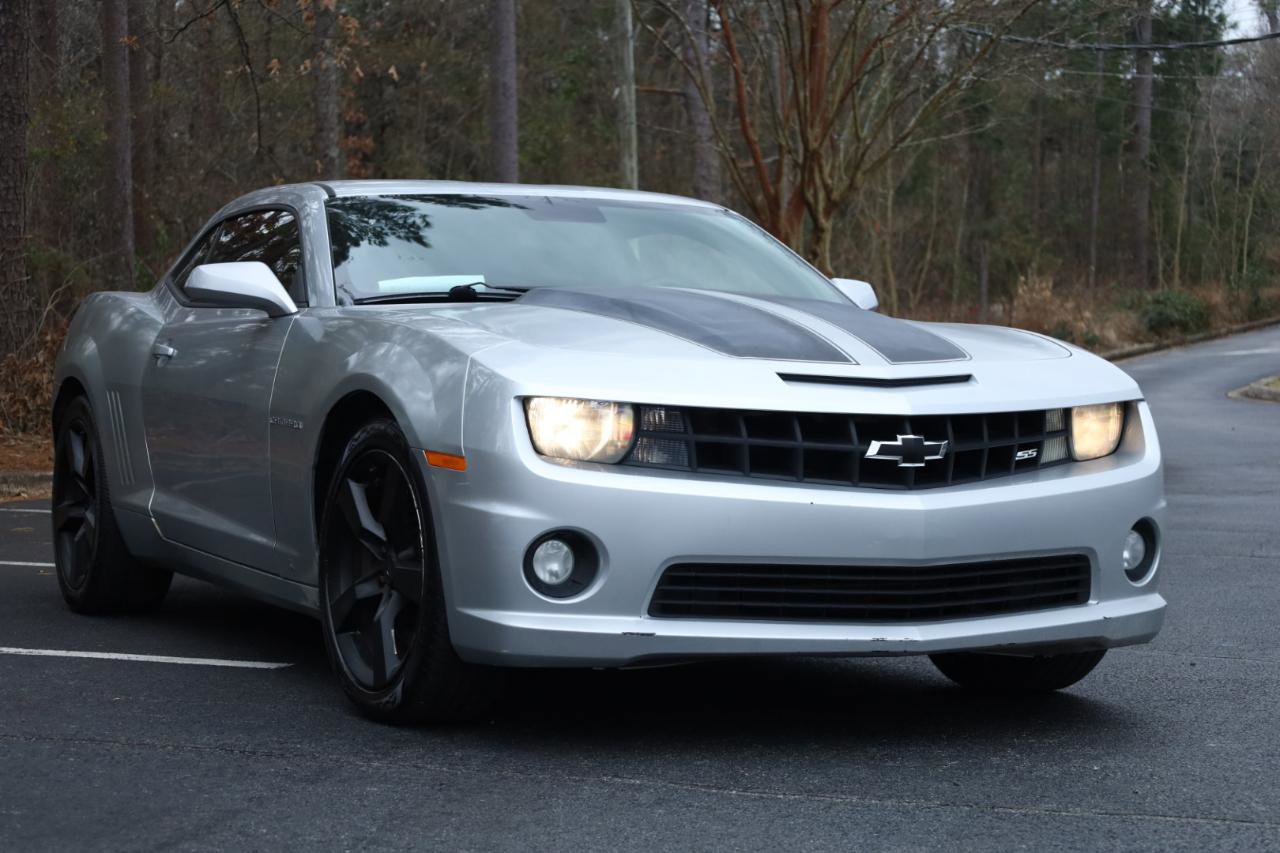 Used 2010 Chevrolet Camaro SS w/ RS Package RWD image 7