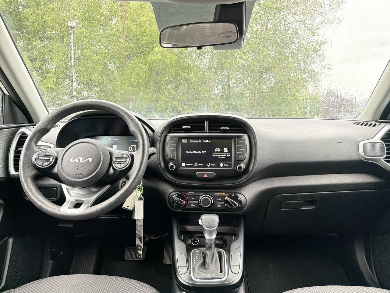 Used 2024 Kia Soul LX w/ Option Group 015 FWD image 22