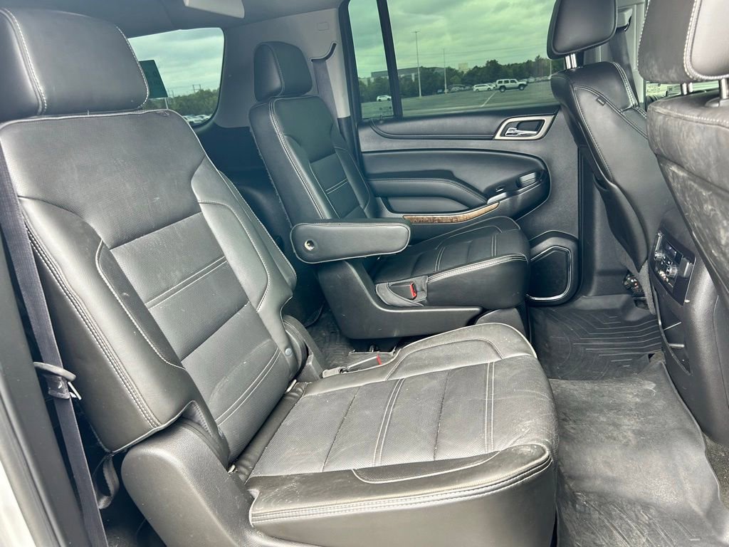 Used 2016 GMC Yukon XL Denali w/ Open Road Package AWD/4WD image 15