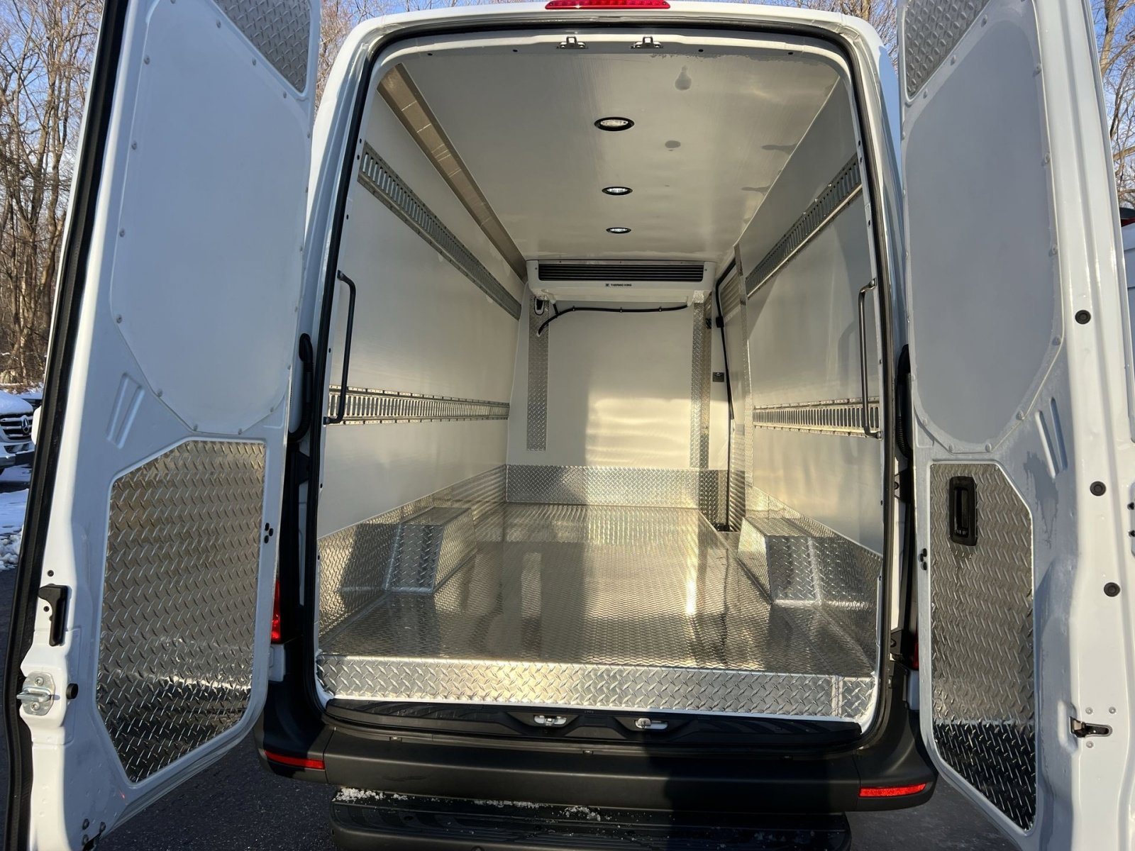 New 2025 Mercedes-Benz Sprinter 2500 image 32