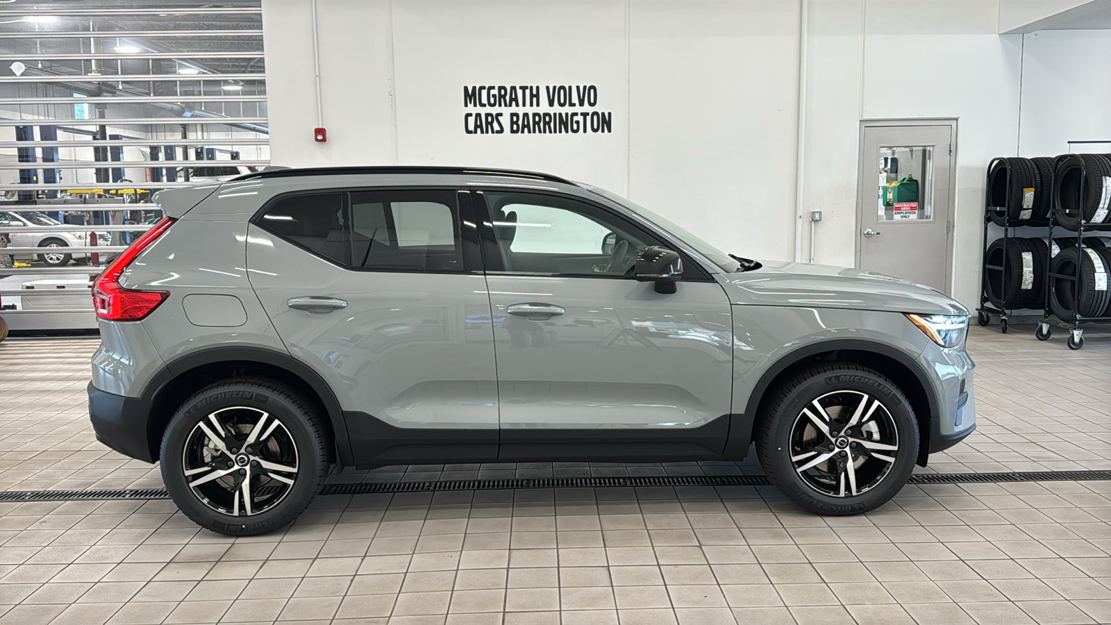 New 2026 Volvo XC40 B5 Core w/ Protection Package Premier AWD/4WD image 4