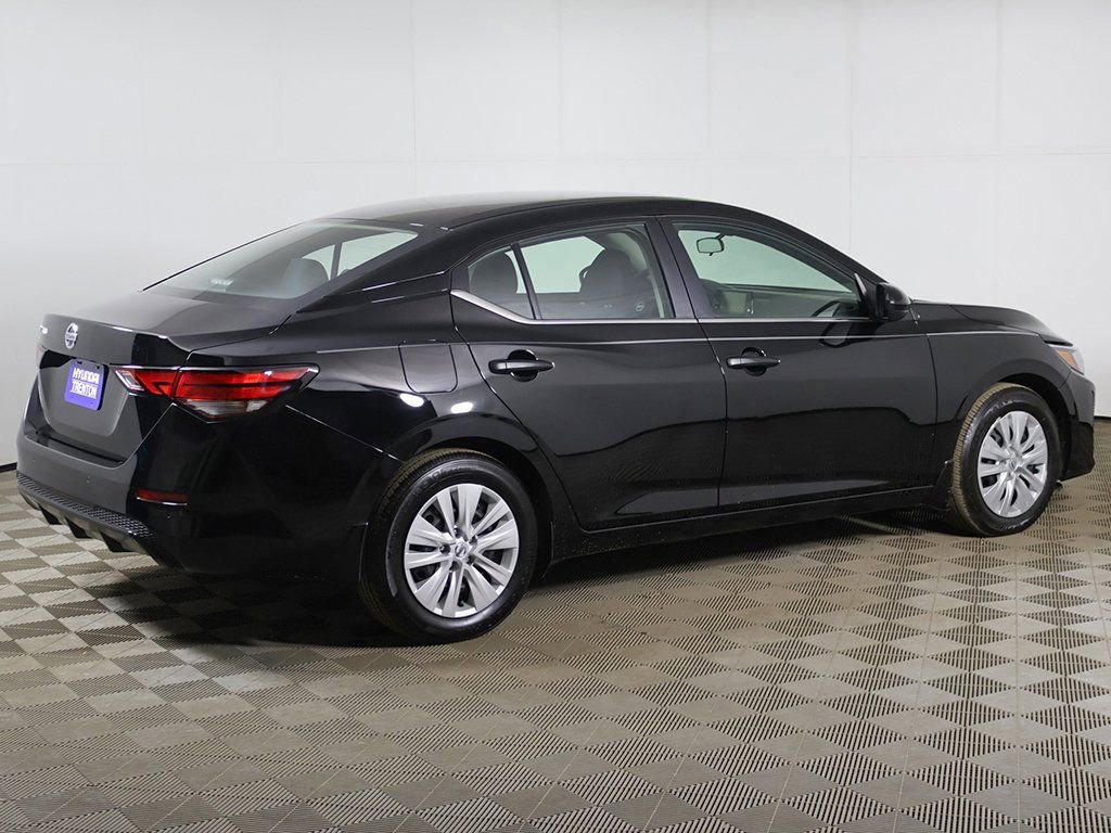 Used 2024 Nissan Sentra S image 7