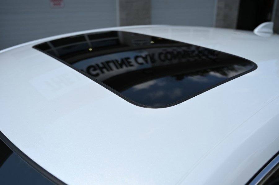 Used 2022 Honda Civic EX-L image 4