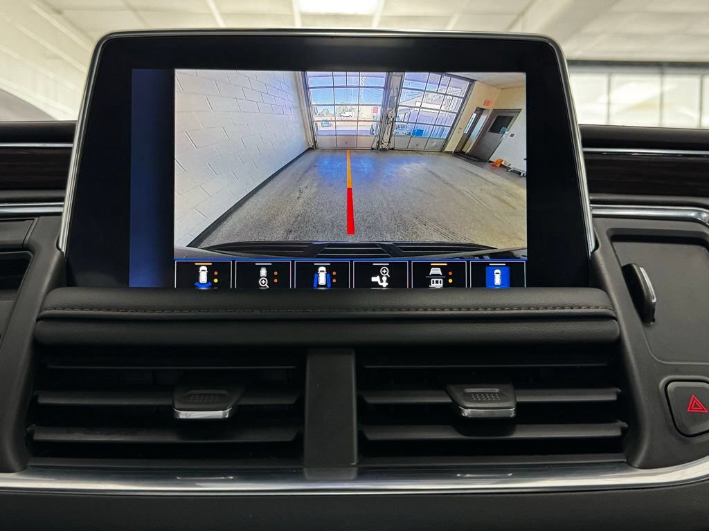 Used 2022 Chevrolet Tahoe High Country AWD/4WD image 18