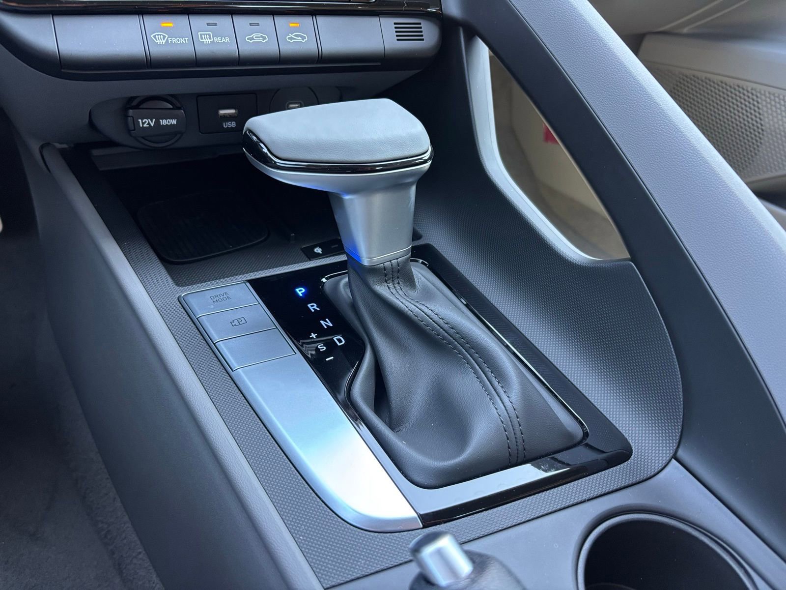 New 2026 Hyundai Elantra Sport image 22