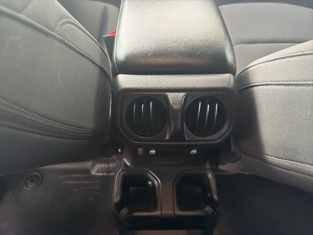 Used 2021 Jeep Gladiator Willys image 24