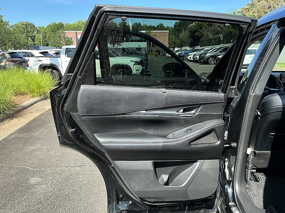 Used 2023 INFINITI QX60 Luxe w/ Cargo Package FWD image 24