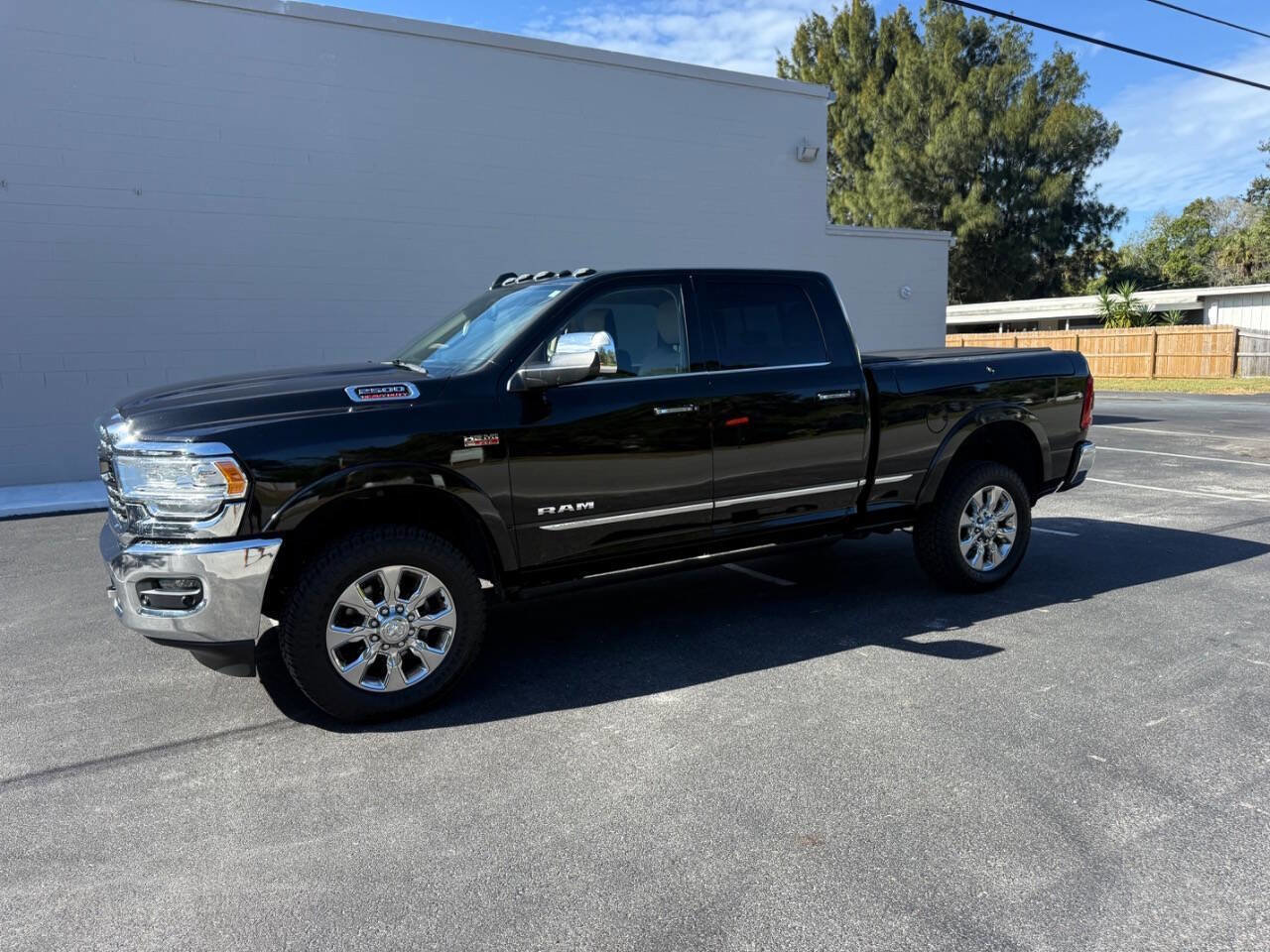 Used 2020 RAM 2500 Limited image 2