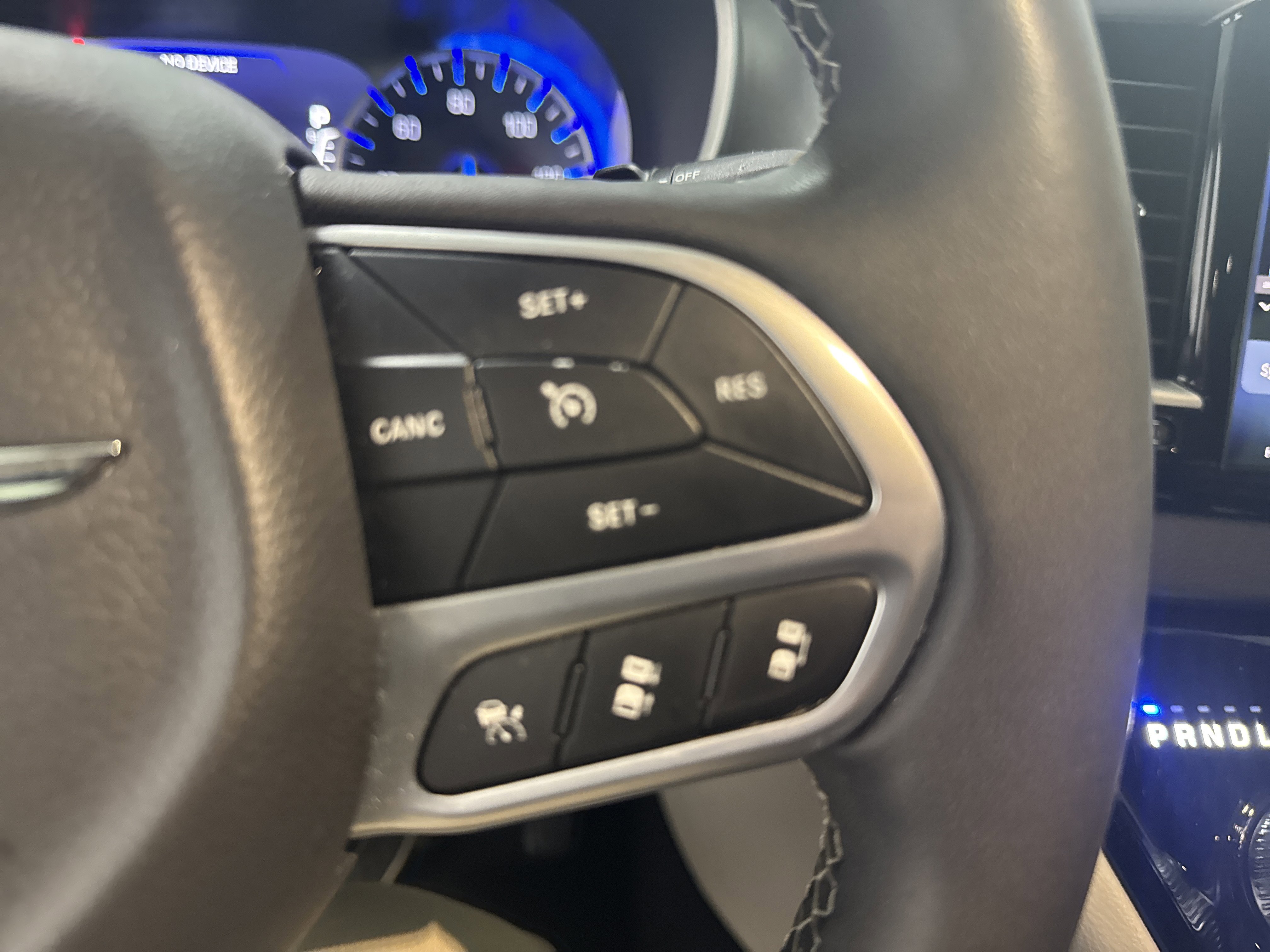 Used 2024 Chrysler Pacifica Touring-L image 19