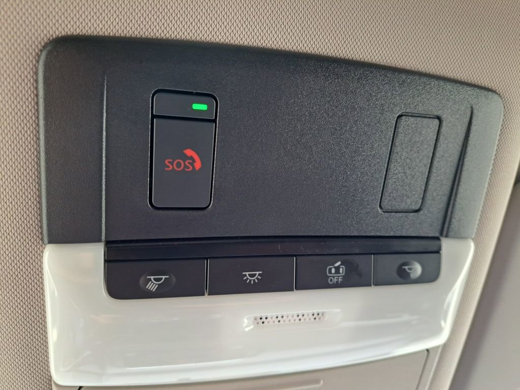 Used 2026 Nissan Rogue SV image 17