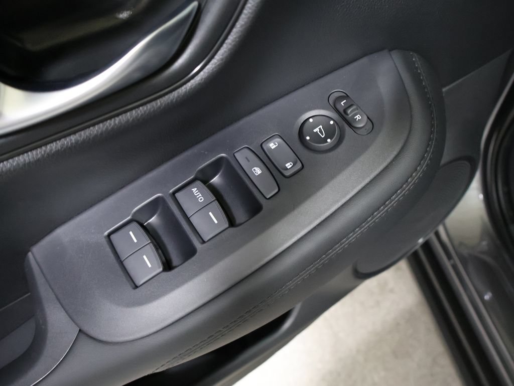 New 2027 Honda HR-V LX image 13