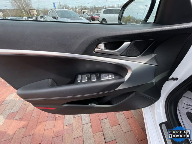 Used 2023 Genesis G70 2.0T RWD image 10