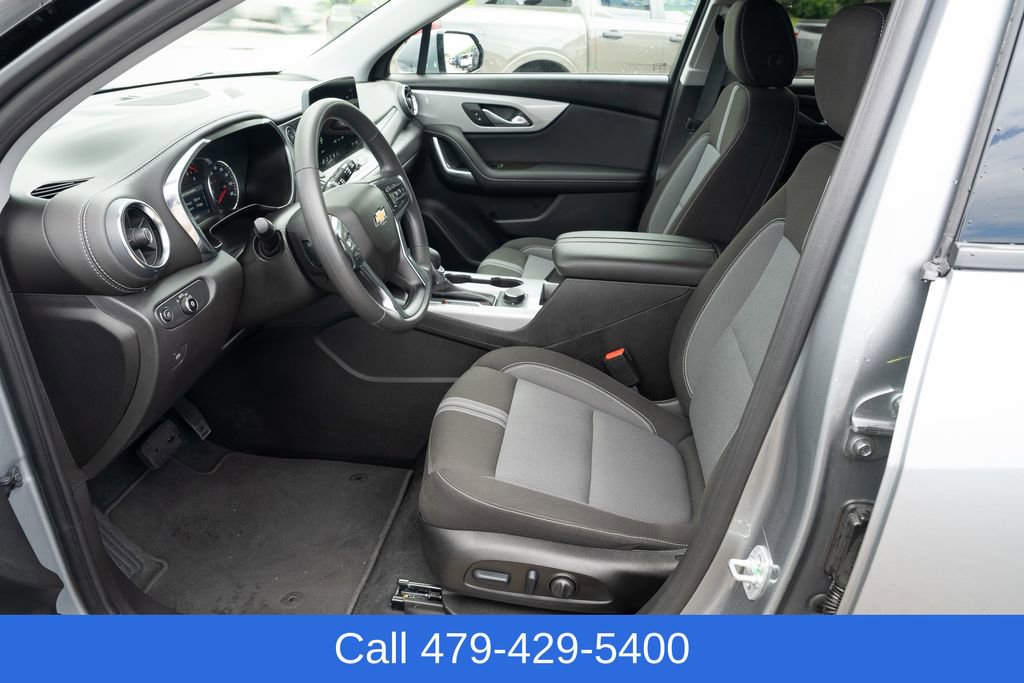 Used 2025 Chevrolet Blazer LT AWD/4WD image 18